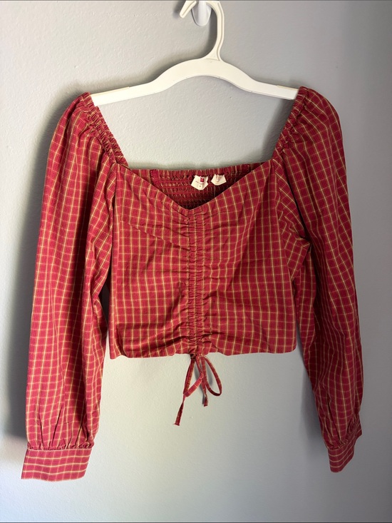 Levi's Tops - Levi's Red Plaid Ruched Crop Top

Size S